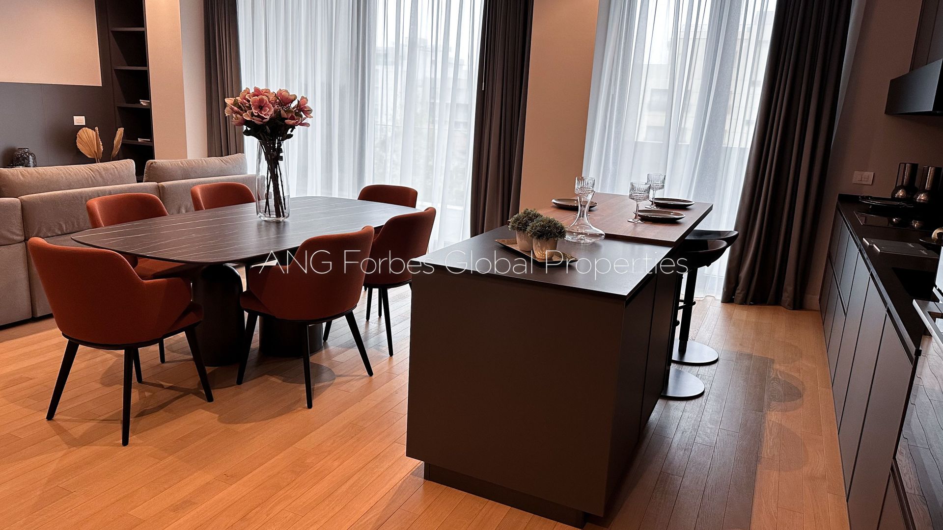 Rahmaninov Residence | 4 Camere cu Vedere Panoramică - Poză 3
