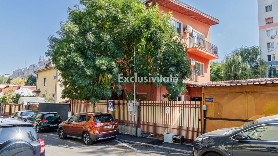 Casa cu curte | Cladire pentru activitati comerciale si servicii - Poză 8