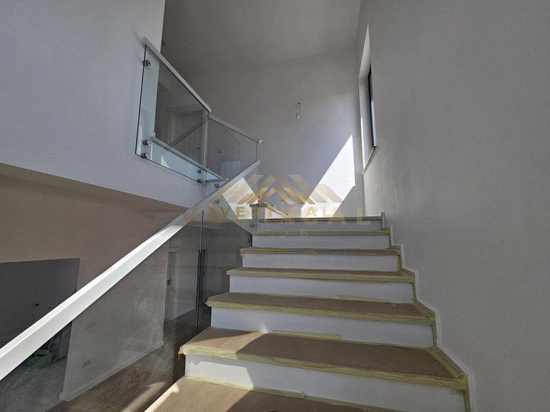 Vila deosebita in comuna Berceni - Poză 9