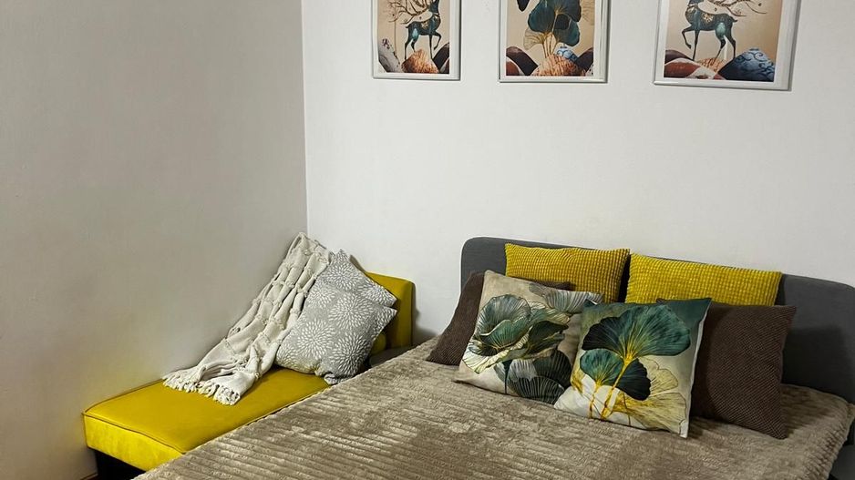 Garsonieră lângă metrou Titan, mobilată complet, etaj 4/10, balcon închis - Poză 1