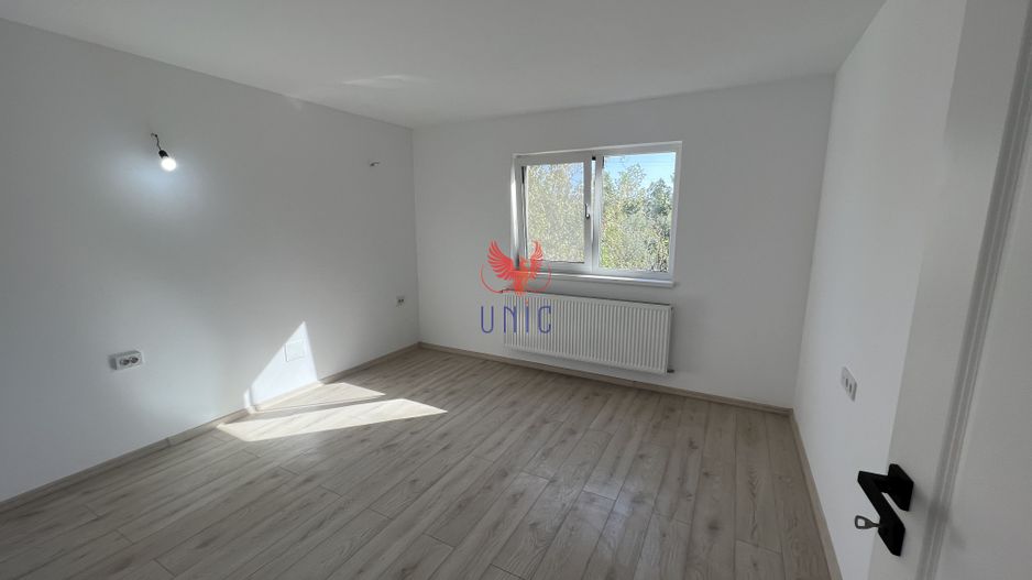 Vila Noua, Superba!! La cheie!! Bariera Valcii !! - Poză 8