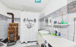 Casă cu 6 camere pe teren de 2029 mp – Miniş - Poză 15