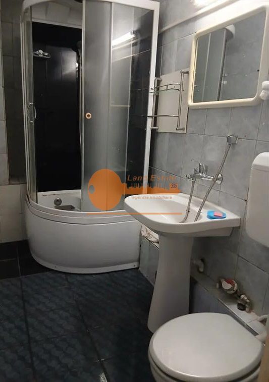 Apartament cu 3 camere in zona Nerva Traian - Poză 4