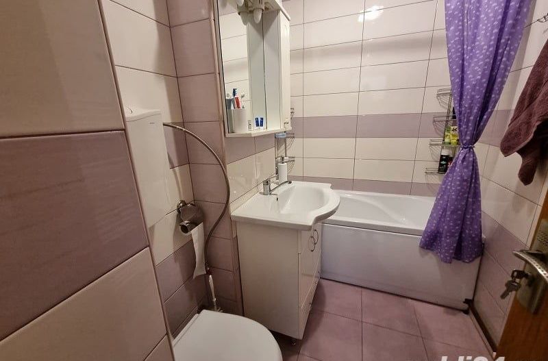Apartament cu 3 camere - Poză 10