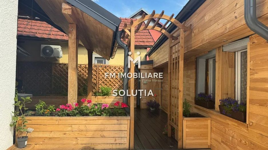 Casă renovată în centrul istoric – Baia Mare - Poză 17