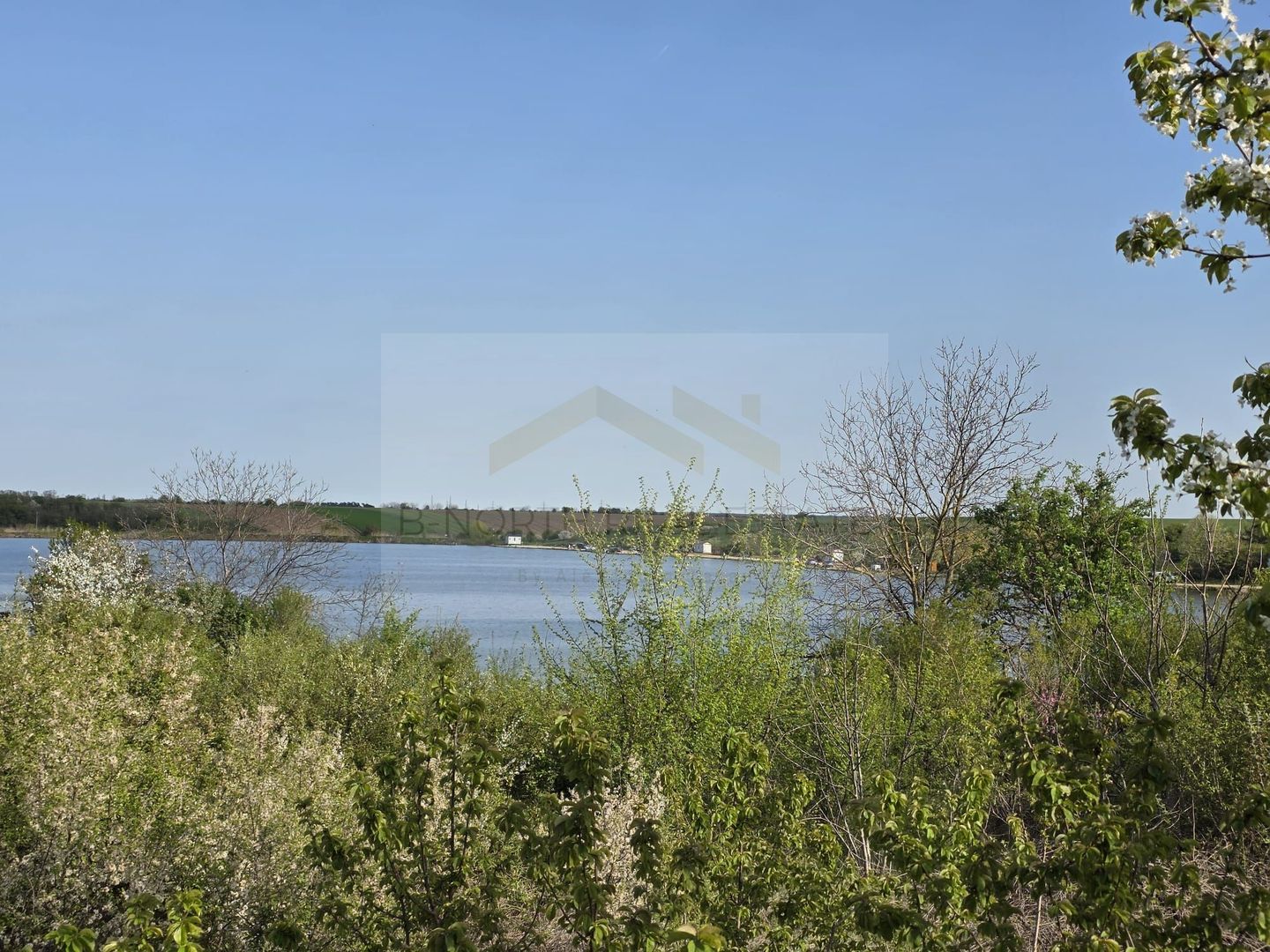 Teren 1.000 mp Periș, toate utilitățile, vedere superbă catre Lac - Poză 3