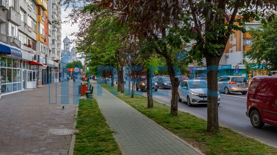 Apartament 3 camere decomandate, Zona Narcisa, Bacău - Poză 1