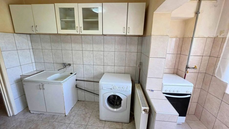 Vand apartament cu 2 camere decomandat in Calea Lipovei - Poză 11