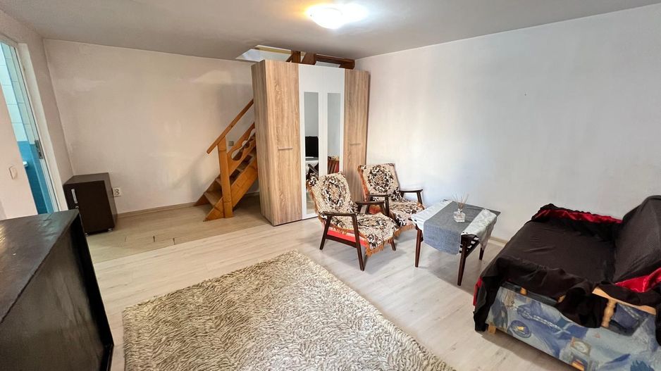 Apartament cu 2 Camere dispus pe 2 nivele | 41 mp | Central | Piața Abator - Poză 1