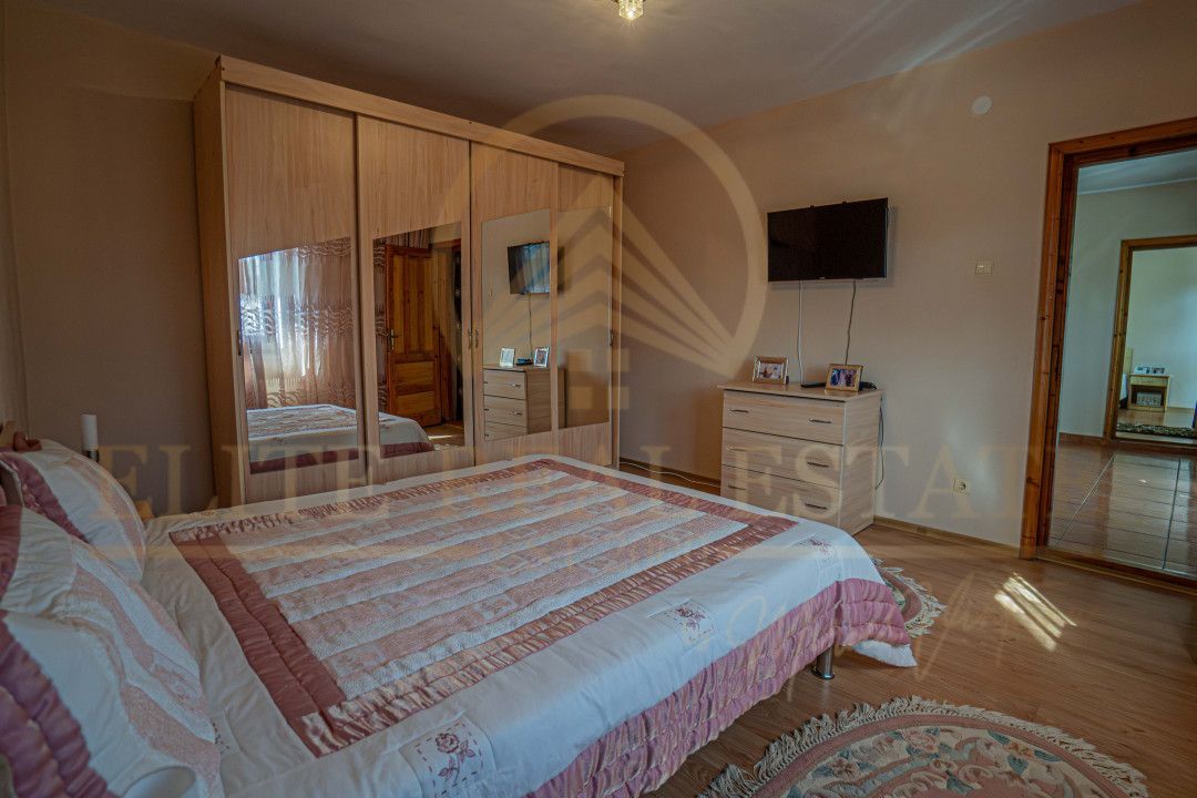 Agigea - Vila D+P+1E+M pe un teren de 772 mp cu o deschidere de 21,46 m. - Poză 22