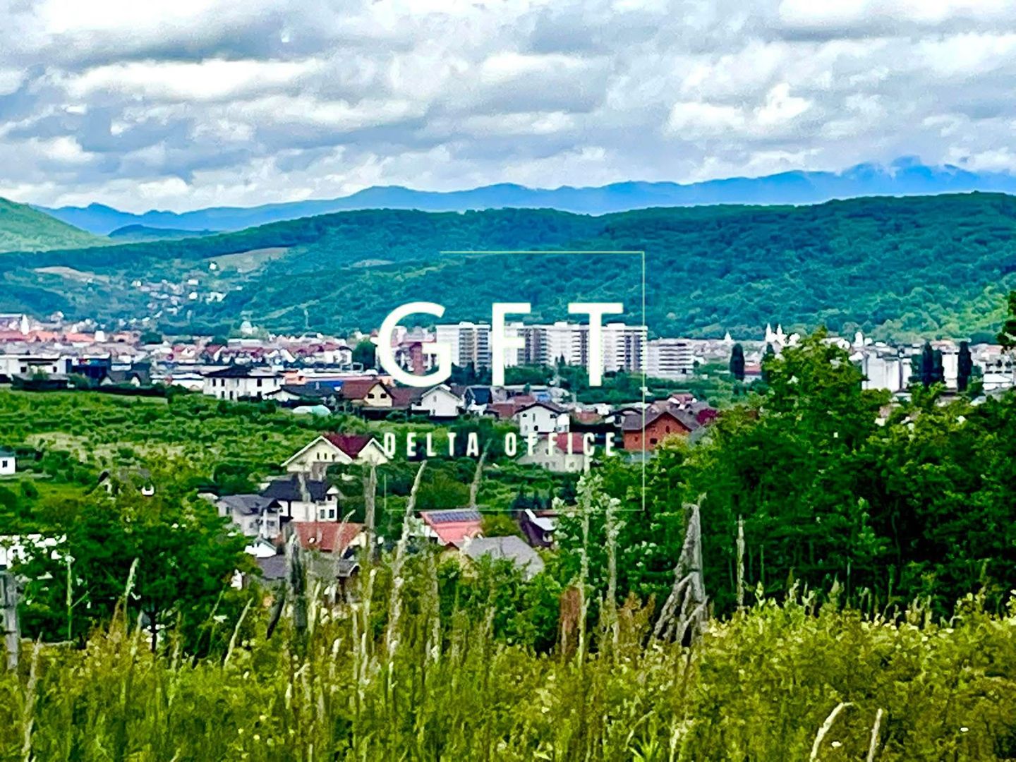 Teren intravilan de vanzare, 5 ari - Bistrita - priveliste panoramica - Poză 1