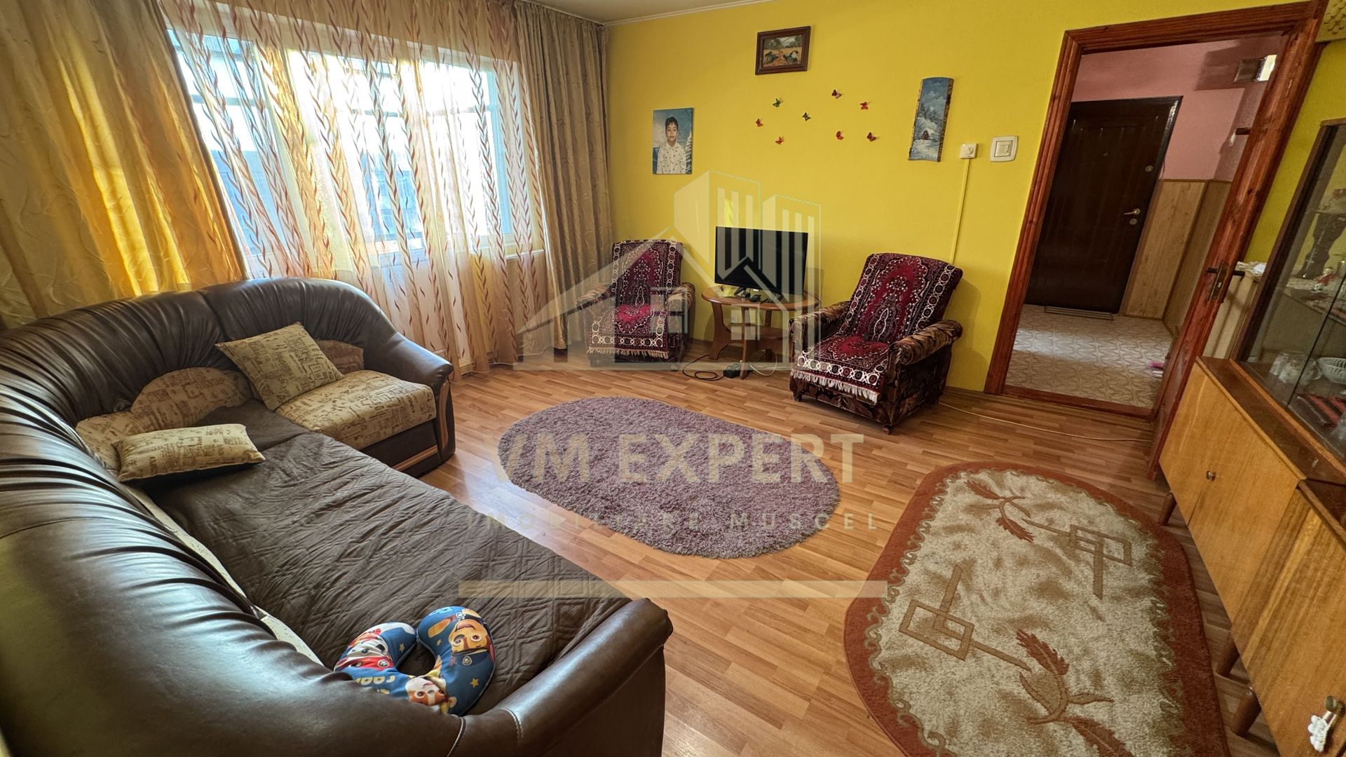 APARTAMENT 2 CAMERE ETAJ 4 VIȘOI CAMPULUNG - Poză 1