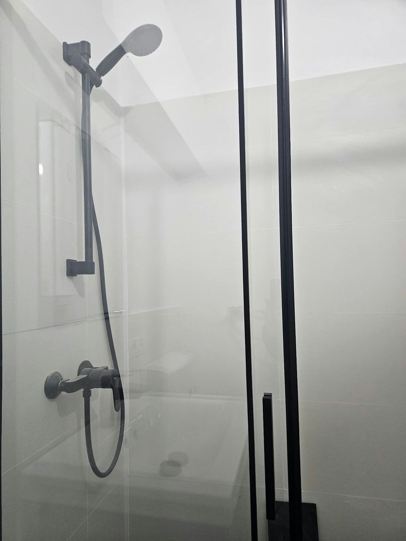 Garii -Garsoniera moderna la prima inchiriere  in bloc de apartamente - Poză 10