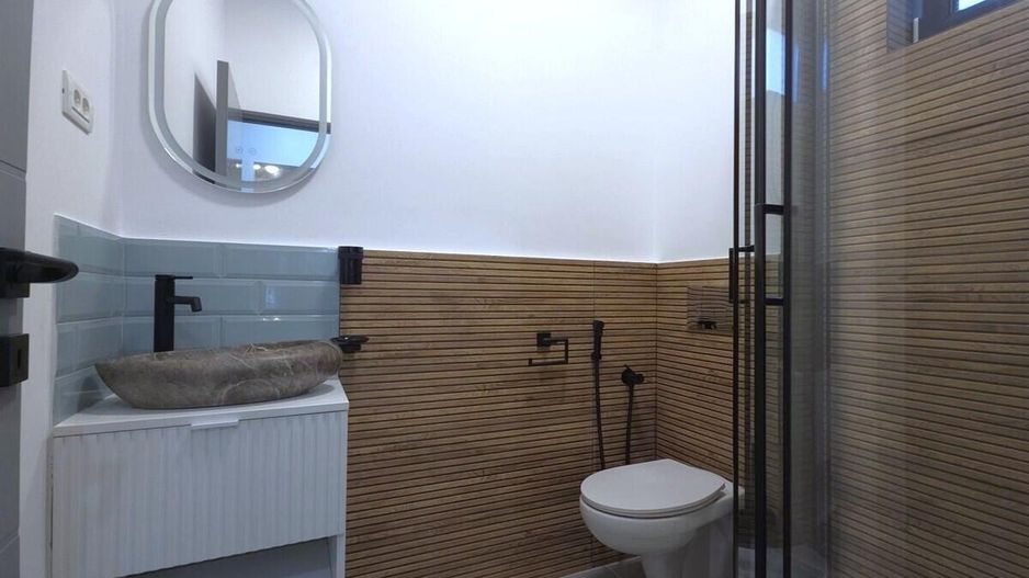 Centru - Bd Tomis 76, apartament cu 2 camere plus garsoniera separata! - Poză 36