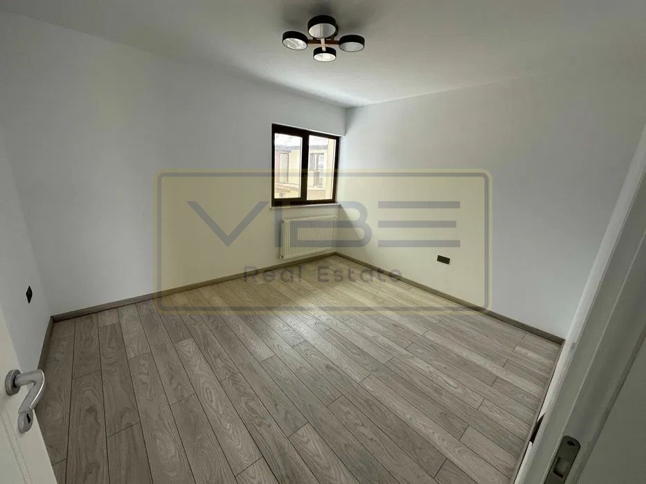 Vila Bucium Lidl-  PRETABILA BIROU/ LOCUINTA ! - Poză 1