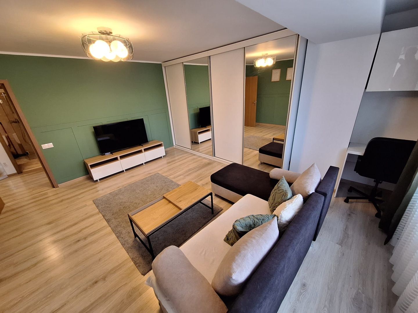 2 camere - DECOMANDAT - Mobilat SI Utilat - Parcare Subterana - Poză 18