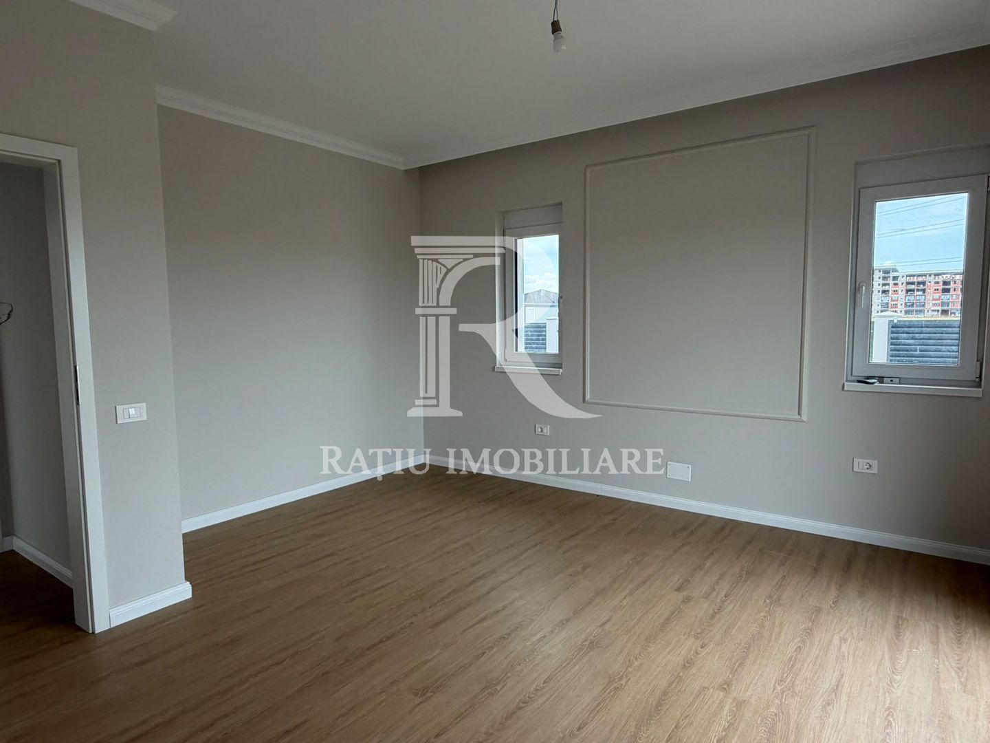 Casă modernă | Finisaje Premium| Terasă | Cihei - Poză 11