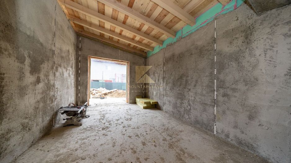 Casă premium la poalele Munților Piatra Craiului și Bucegi - Poză 13