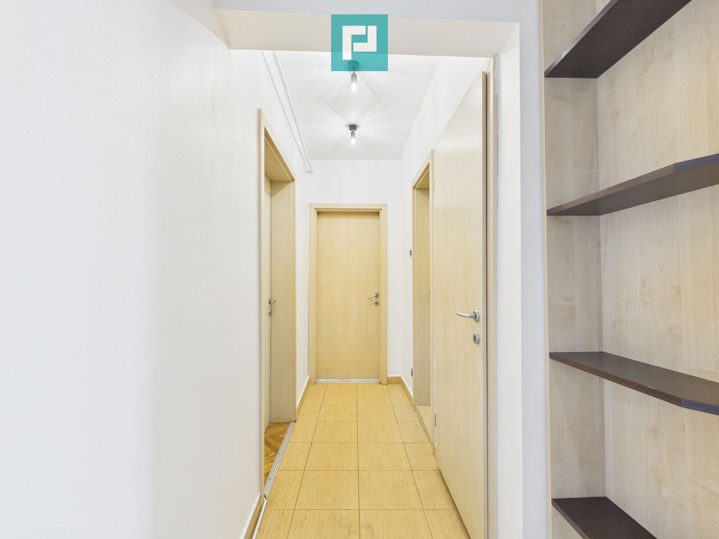 Apartament cu 3 camere și 2 băi zona Aurel Vlaicu - Poză 13