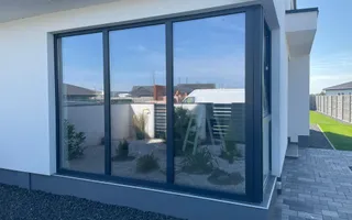 Duplex cu arhitectura deosebita - Mosnita Noua - Poză 14