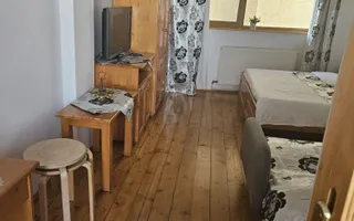 Pensiune 10 camere cu restaurant // Moieciu de Jos - Poză 34