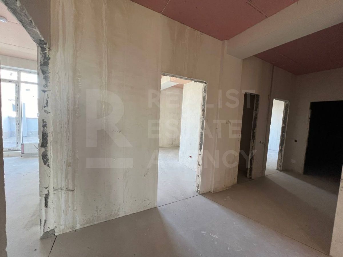 Vânzare, penthouse, 3 camere + living, strada Calea Ieşilor, Sculeni - Poză 12
