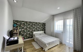 Casă cochetă cu teren generos și panoramă Chinteni - Poză 14