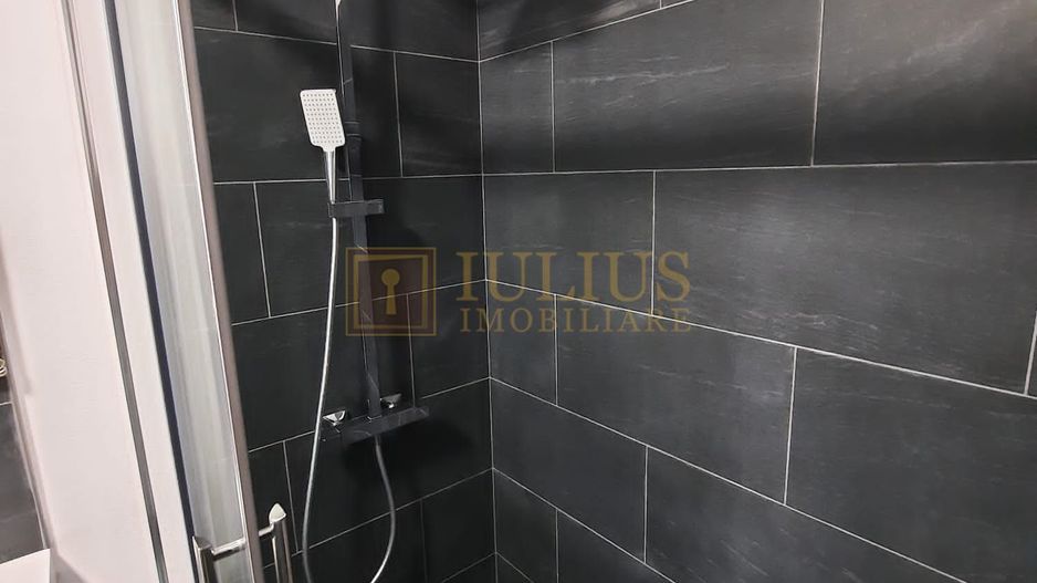 2 camere modern zona linistita centrala - Poză 13