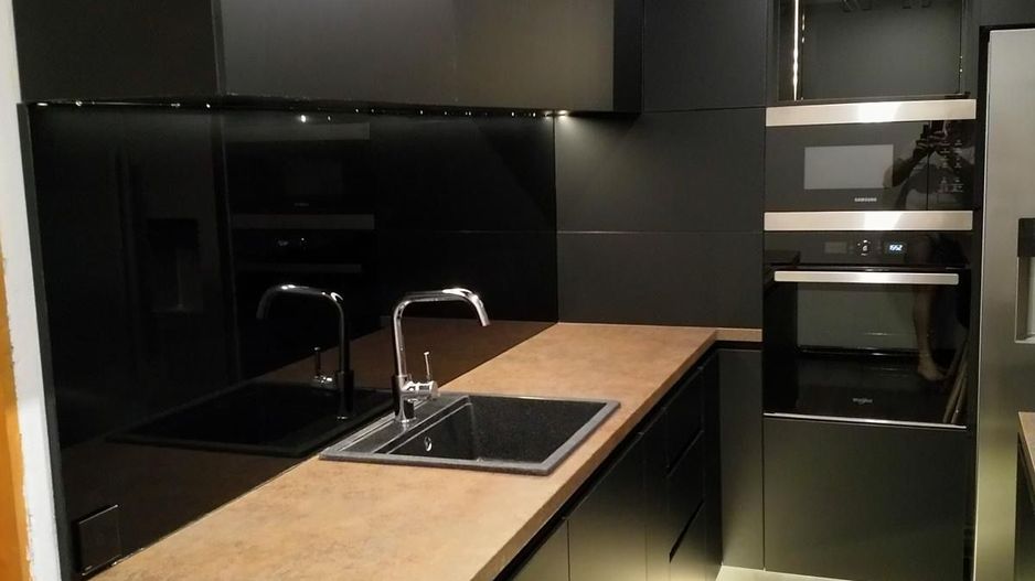 Casa S+P+E+M | 605 mp utili | 10 camere | 3 bucatarii | 4 bai | 3 terase | Garaj - Poză 13