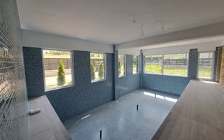 Casa cu piscina interioara si proveliste catre CETATE - Poză 7