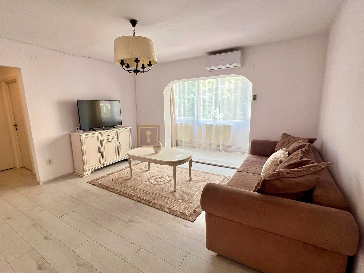 2 dormitoare + 2 bai| apartament spatios 70mp| renovat| Bloc izolat termic| - Poză 1