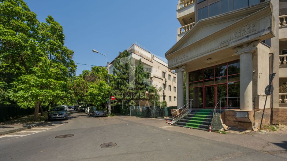 Apartament 3 camere superb si curte proprie Parc Herastrau - Poză 36