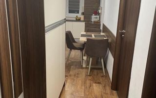 Apartament 3 camere de vânzare - Poză 4