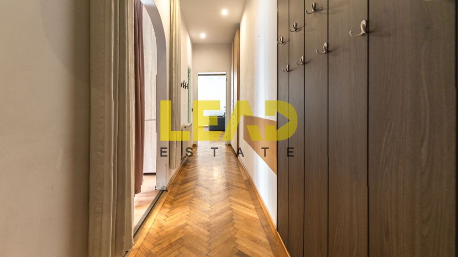 Apartament 1 cameră · 45,1 mp utili · Centrul Istoric Brașov · Comision 0% - Poză 2
