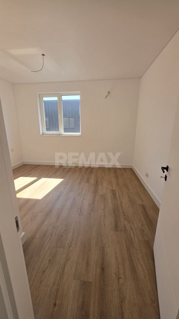 Apartament cu 2 camere în București, Pipera, România - Poză 6