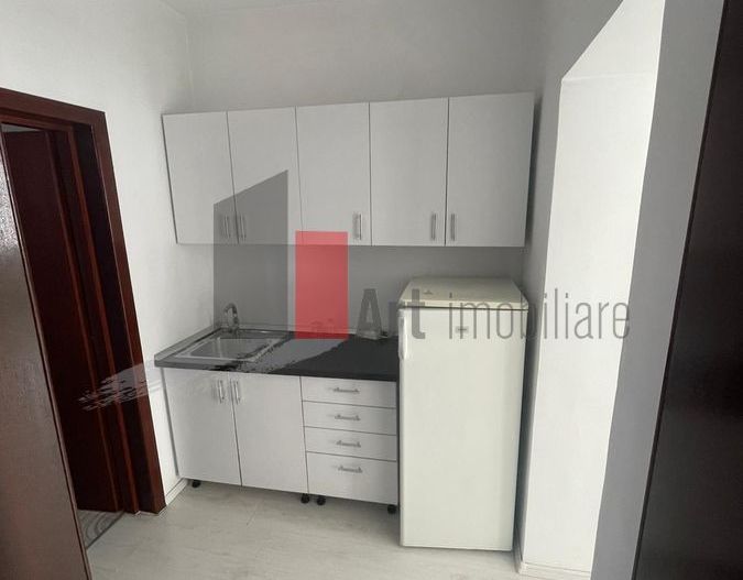 Va prezentam un apartament de 3 camere zona dorobanti,ideal firma sau locuit - Poză 9