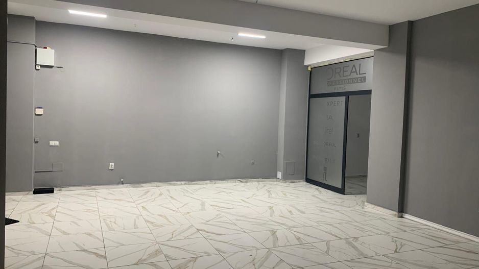 Spatiu comercial de inchiriat Damaroaia - Poză 3