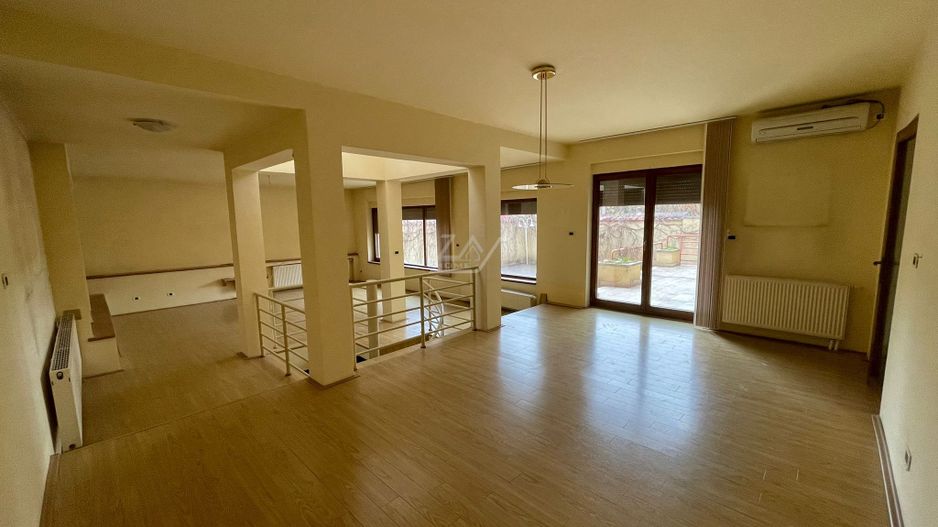 Casa individuala deosebita in zona Girocului - pozitie excelenta. Garaj dublu. - Poză 7