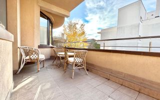 APARTAMENT SPATIOS CU 4 CAMERE LA INCHIRIERE LANGA PARCUL HERATSRAU - Poză 15