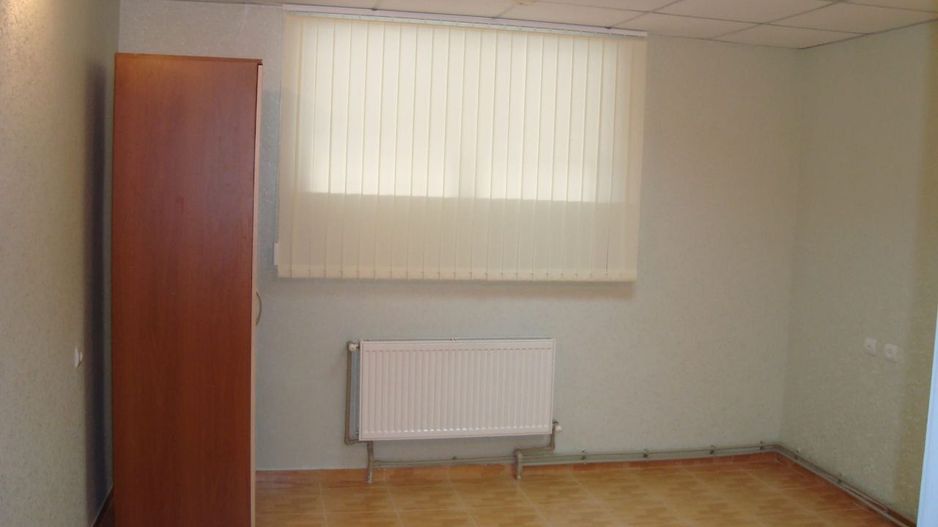 Vânzare oficii la parter, 200mp, perfect pentru magazin, atelier, frizerie, salon cosmetologic, masaj, dentist - Poză 5
