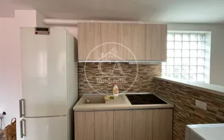 Casa de vânzare cu 8 camere de tip P+E+M in zona Rogerius, Oradea - Poză 15