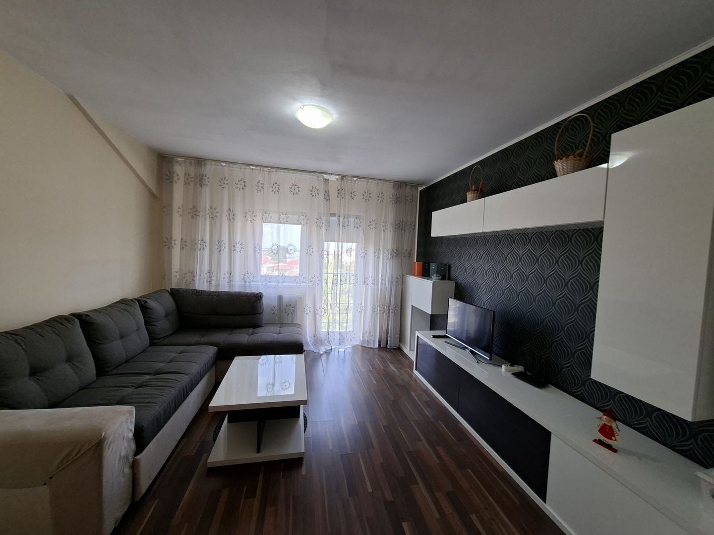 Apartament 3 camere la 5 minute de Shopping City - Poză 1