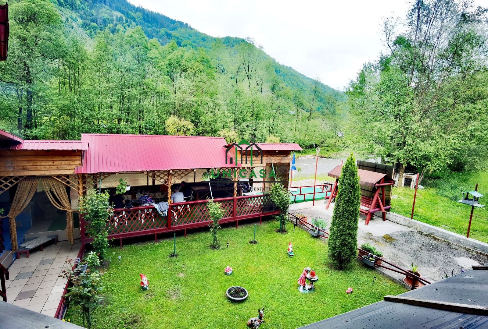 Casa de vacanta / Pensiune / Voineasa - Poză 4