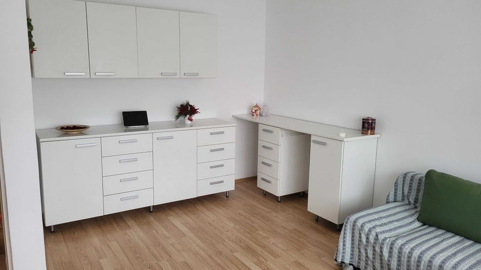 Închiriez apartament 2 camere, Mall Vitan, mobilat și utilat complet - Poză 2