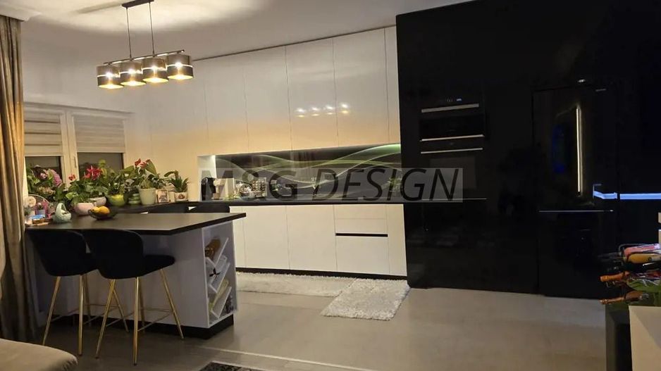 Apartament 3 camere  Dumbravita  etaj 1 - Poză 1