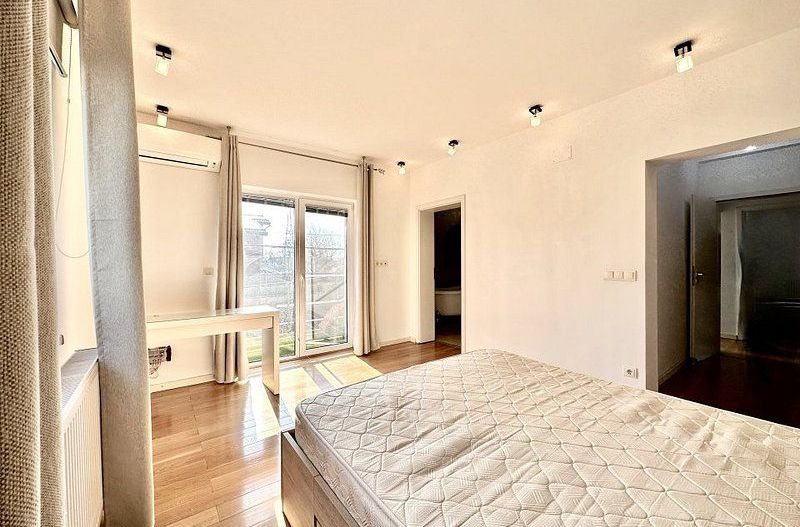 Apartament elegant -curte proprie - garaj - Poză 15