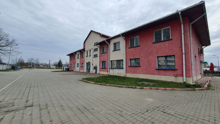 DE ÎNCHIRIAT - Restaurant - Motel - Clădire birouri, Vaslui; - Poză 1