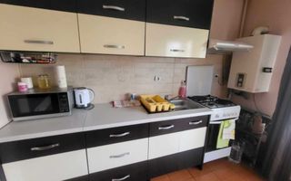 Apartament modern cu 3 camere și 2 balcoane în Florești - Poză 2