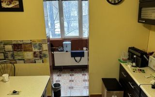 Apartament 2 camere Aradului etaj 1 cu centrala - Poză 4