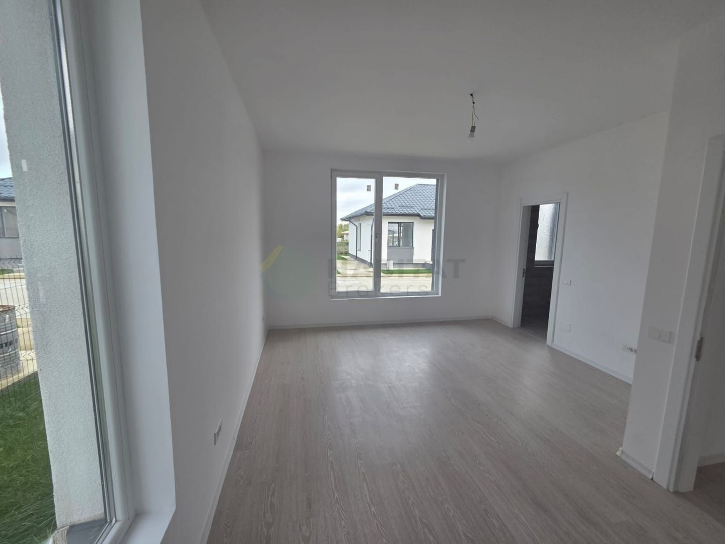 Casă tip 4 – Ivonco Residential, Tunari, Str. Orientului - Poză 15